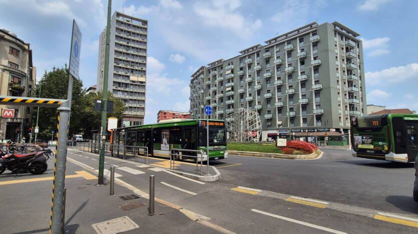 Fermata Bus Rondò